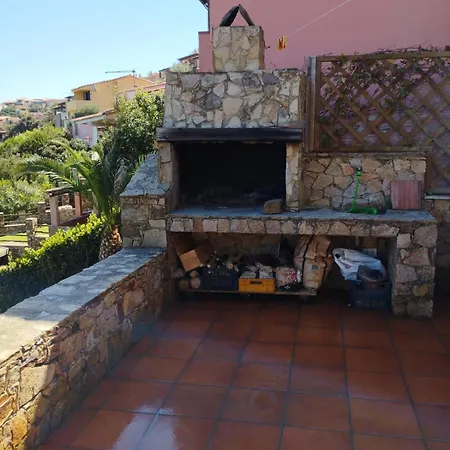 Апартаменты Poppy's House *